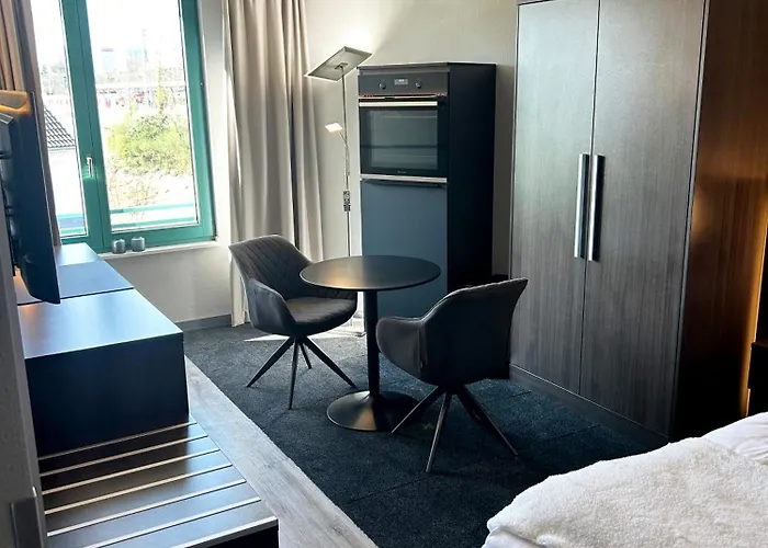 In Am Medienhafen Mit Küche Apartamento